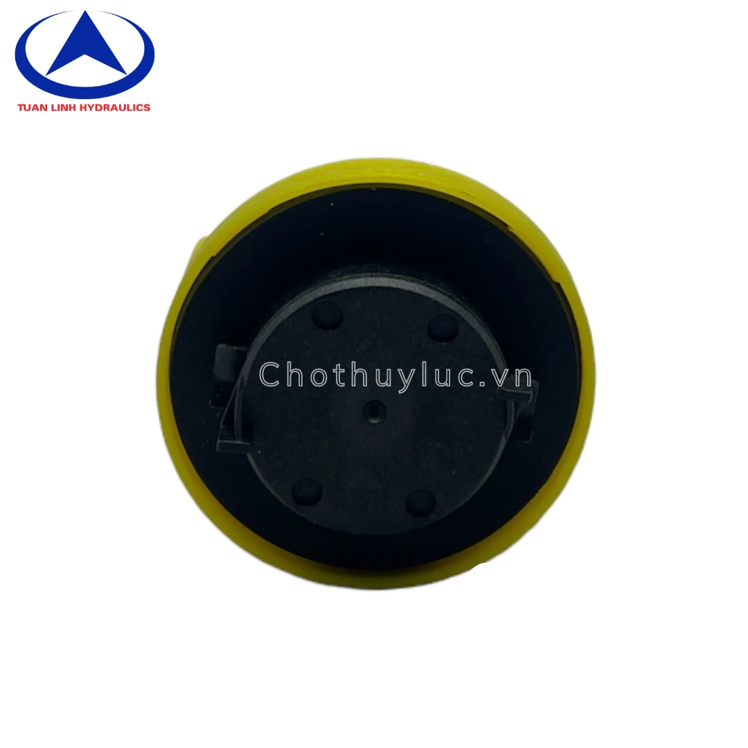 Nắp dầu động cơ Lu Bomag 219
