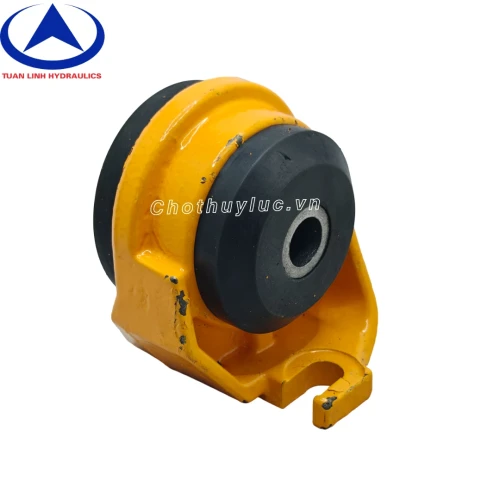 Chân máy động cơ Lu Hamm 2420