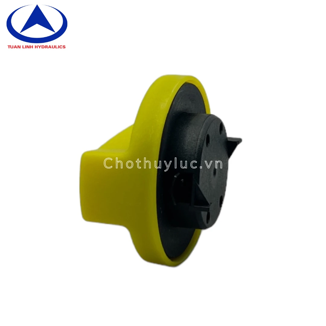 Nắp dầu động cơ Lu Bomag 211