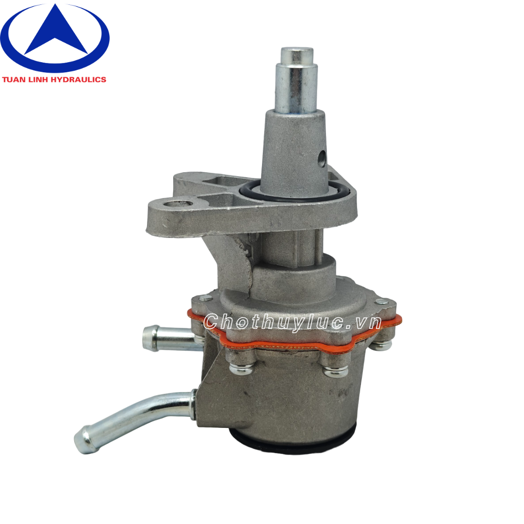 Bơm tay động cơ BF4M1011