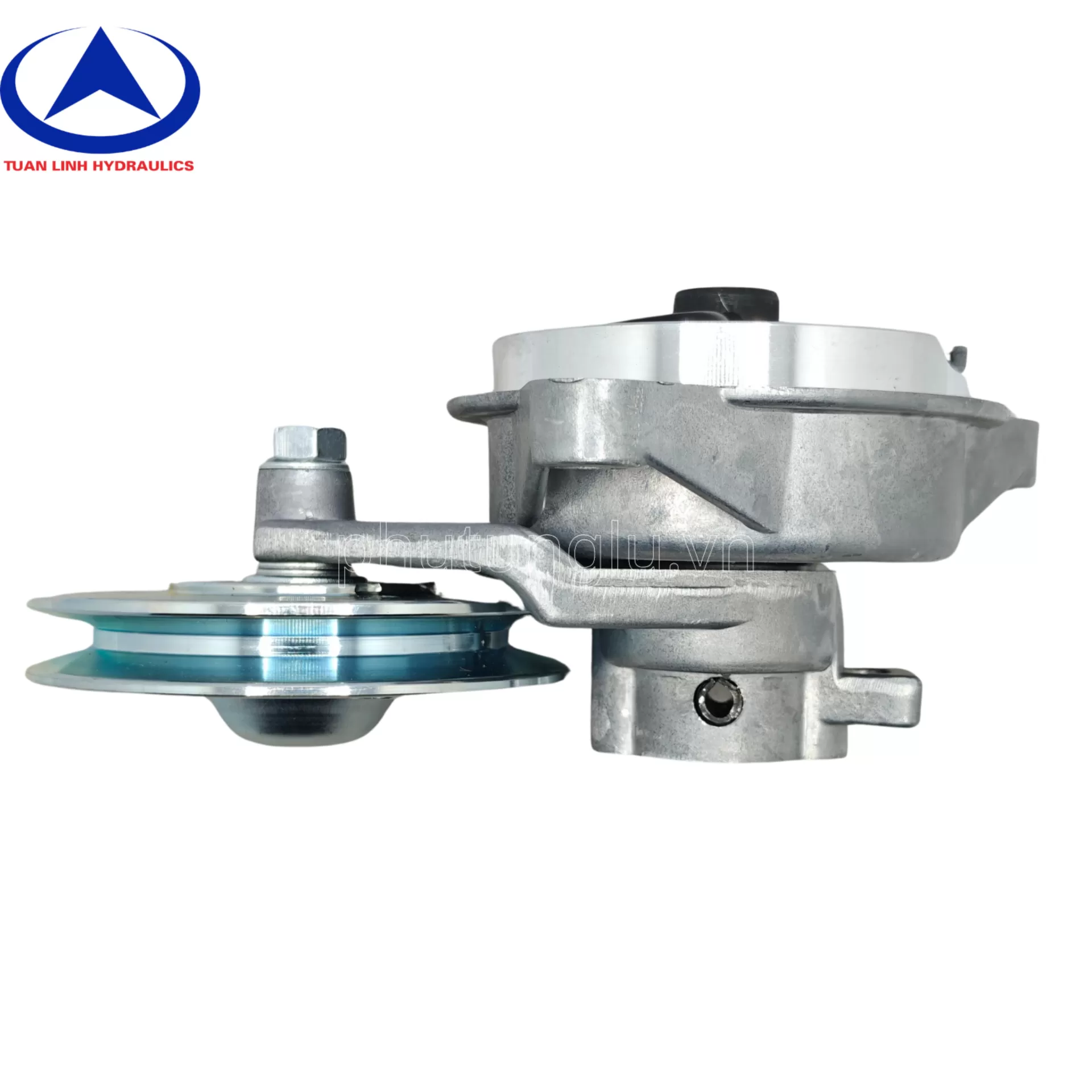 Tăng dây curoa động cơ F4L912