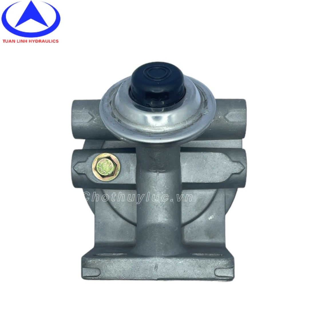 Đế lọc nhiên liệu có bơm tay động cơ lu Hamm và Lu Bomag